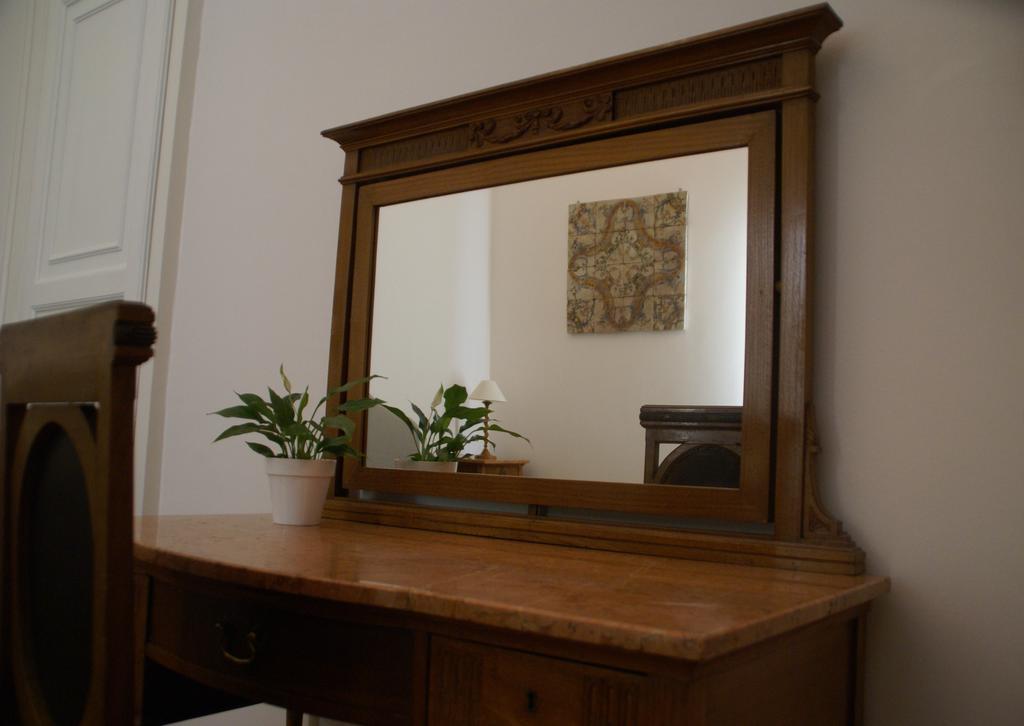 לינה וארוחת בוקר פלרמו Palazzo Benso מראה חיצוני תמונה