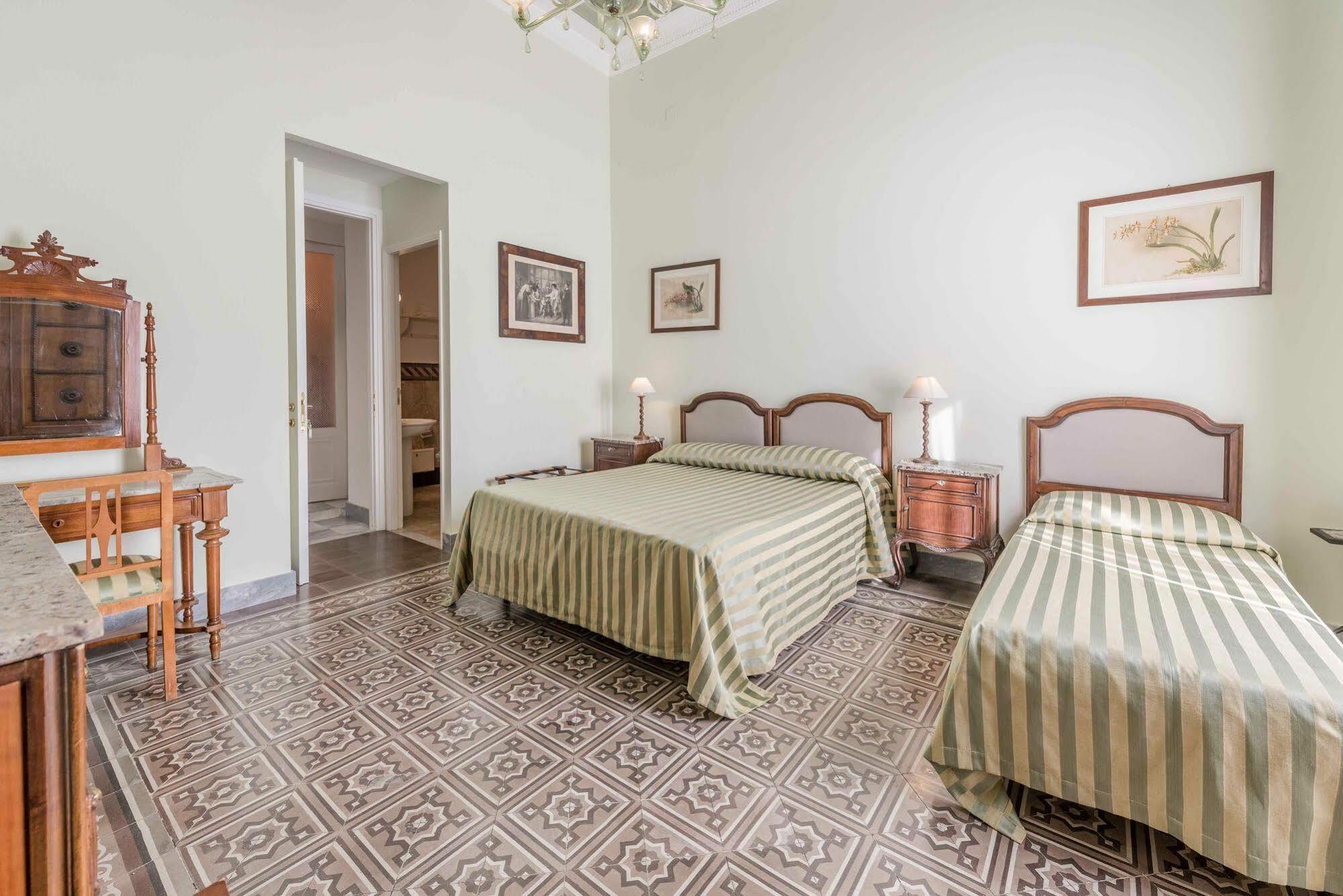 לינה וארוחת בוקר פלרמו Palazzo Benso מראה חיצוני תמונה