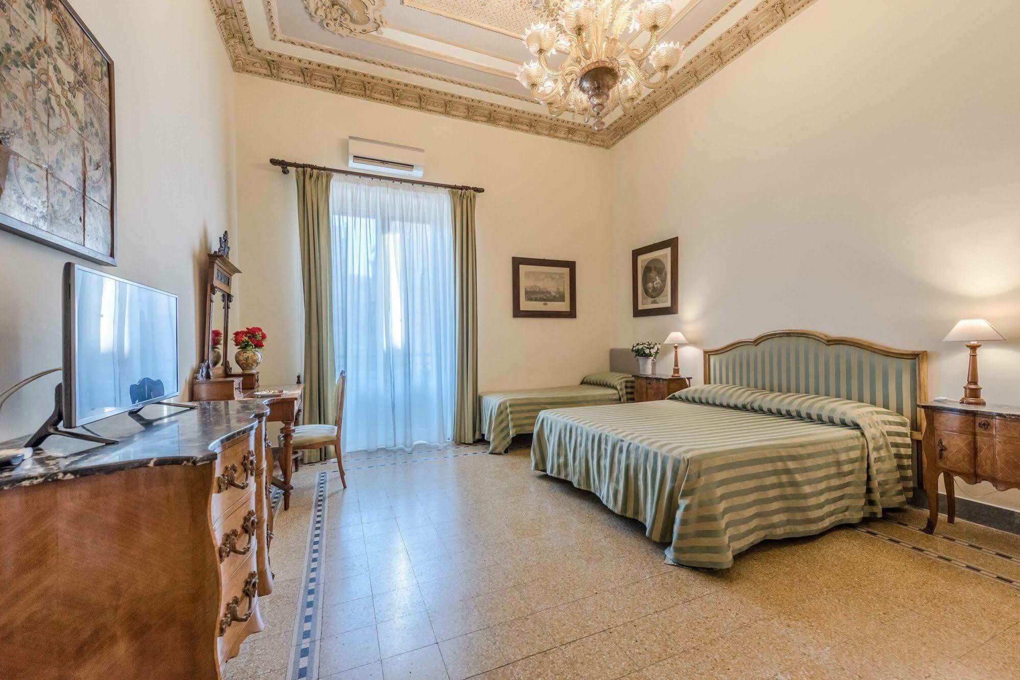 לינה וארוחת בוקר פלרמו Palazzo Benso מראה חיצוני תמונה